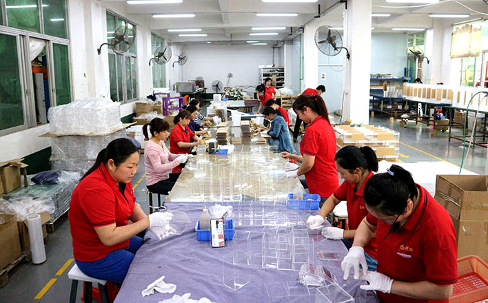 How GP Metalwares tailor unique metal display for worldwide retail partners, Dongguan factory assembly workshop for custom acrylic & metal POS display mass production